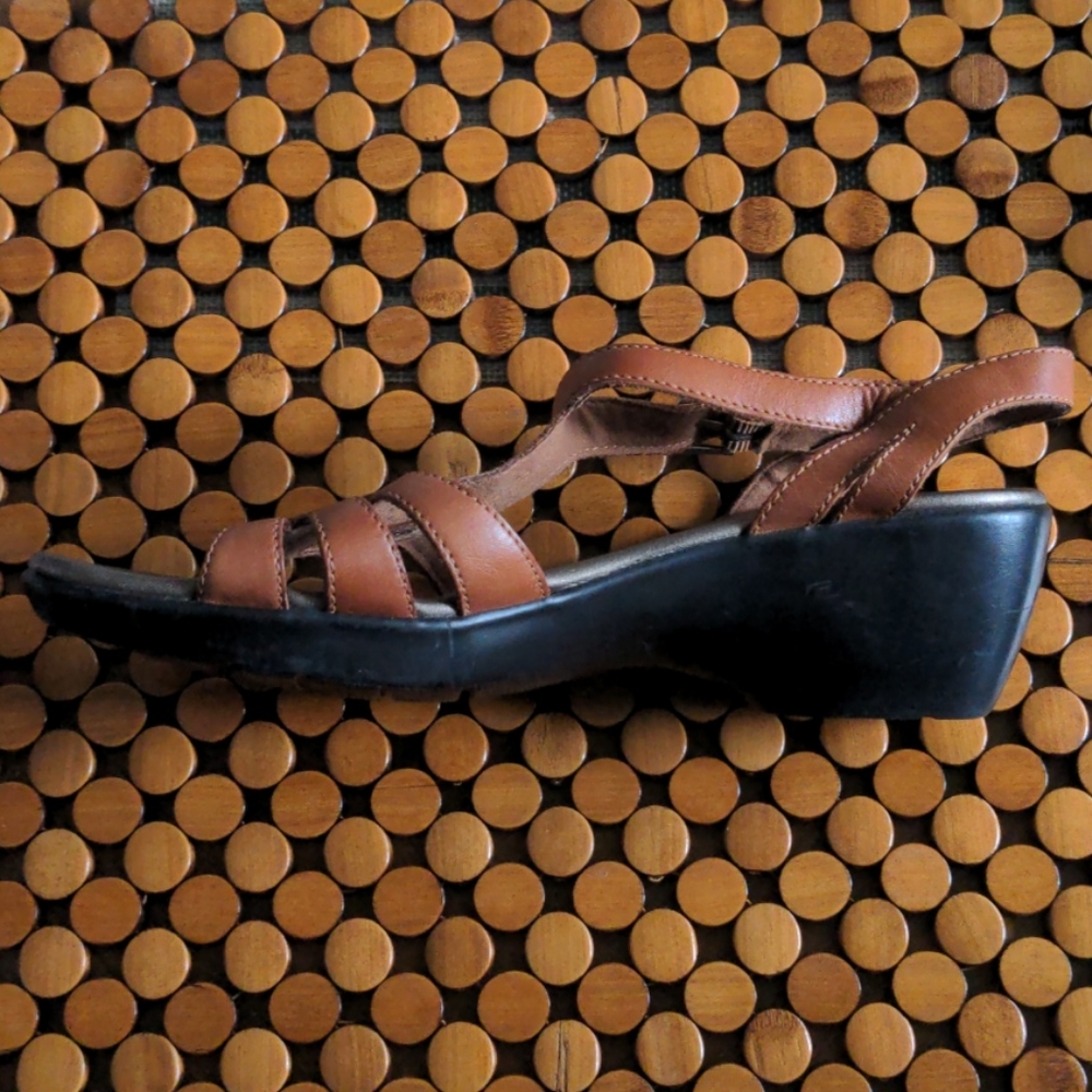 Clarks Sandals - Picture 2 of 3